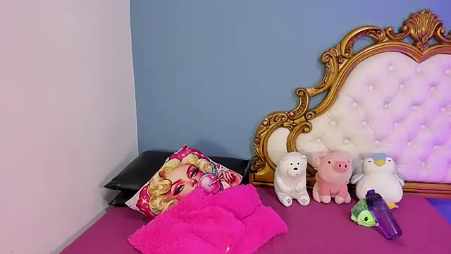 AlanaJones1 online show from 4, 3, 2026