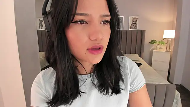 Snapshot of renee_shelby_ chatting on 12, 12, 2024 renee shelby online show from 12, 12, 2024