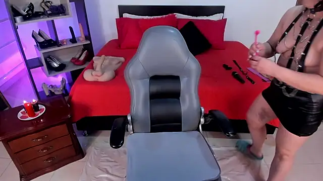 Veronica Jacobss online show from 17, 10, 2025