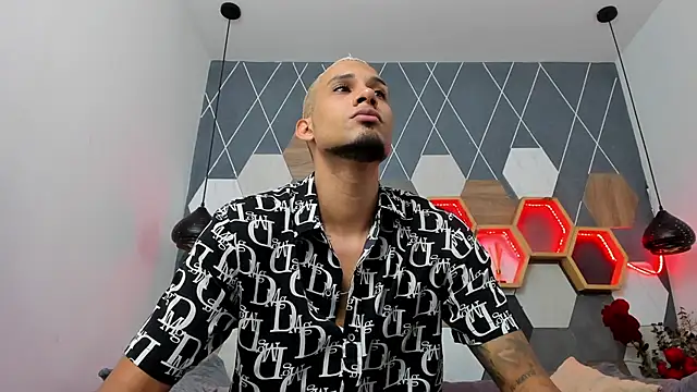 Snapshot of MagnusFrost chatting on 23, 1, 2025 MagnusFrost online show from 23, 1, 2025