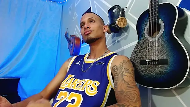 Snapshot of MagnusFrost chatting on 18, 3, 2025 MagnusFrost online show from 18, 3, 2025