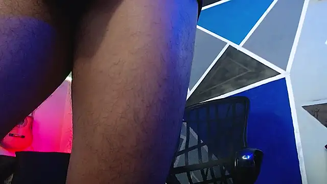 Snapshot of MagnusFrost chatting on 1, 10, 2025 MagnusFrost online show from 1, 10, 2025