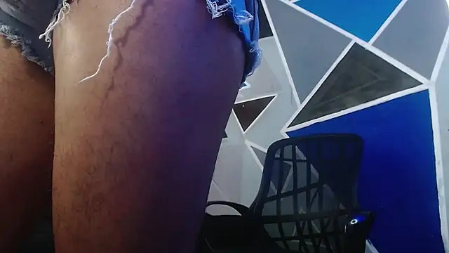 Snapshot of MagnusFrost chatting on 10, 10, 2025 MagnusFrost online show from 10, 10, 2025