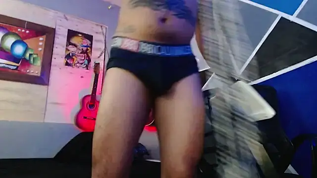 Snapshot of MagnusFrost chatting on 1, 11, 2025 MagnusFrost online show from 1, 11, 2025