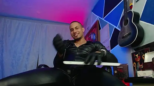 MagnusFrost online show from 11, 4, 2026