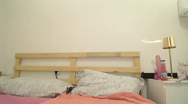 Snapshot of yaprakmericc chatting on 7, 2, 2025 yaprakmericc online show from 7, 2, 2025