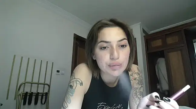 Snapshot of yaprakmericc chatting on 13, 2, 2025 yaprakmericc online show from 13, 2, 2025