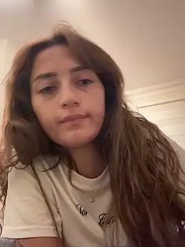 Snapshot of yaprakmericc chatting on 19, 10, 2025 yaprakmericc online show from 19, 10, 2025