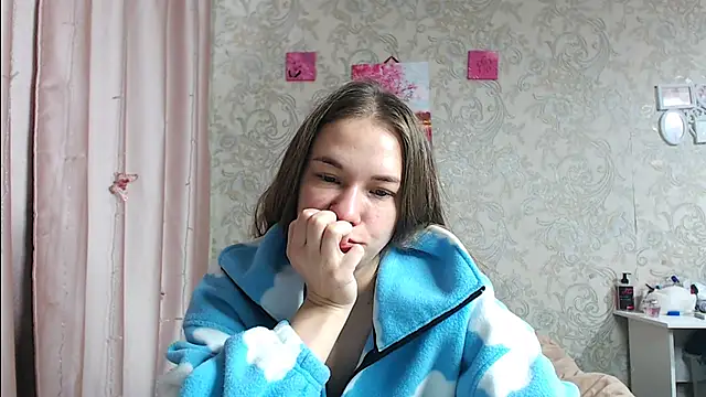 Snapshot of leila_bambi_ chatting on 14, 10, 2025 leila bambi online show from 14, 10, 2025