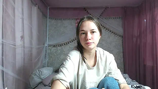 Snapshot of leila_bambi_ chatting on 22, 11, 2025 leila bambi online show from 22, 11, 2025