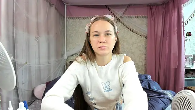 Snapshot of leila_bambi_ chatting on 1, 3, 2026 leila bambi online show from 1, 3, 2026