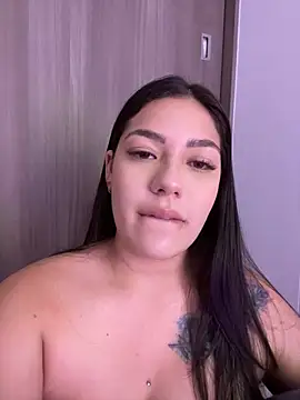 Latina vanessa online show from 9, 2, 2025