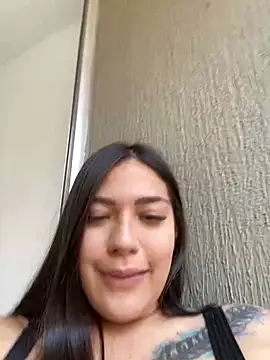 Latina vanessa online show from 16, 3, 2025