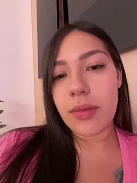 Latina vanessa online show from 27, 4, 2026
