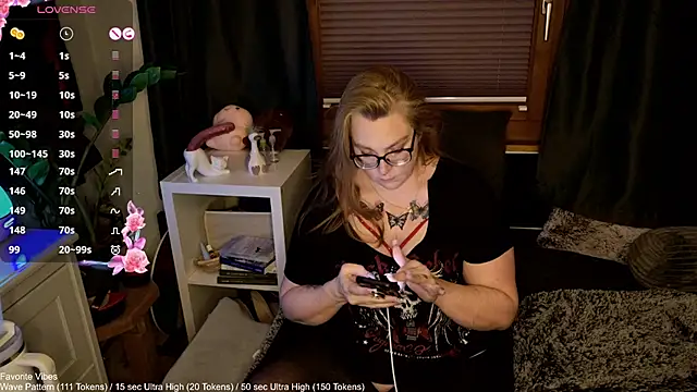 Big Beautiful MILF online show from 11, 1, 2026