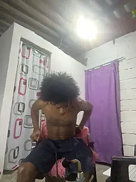 Larry-n-clouds online show from 4, 4, 2026