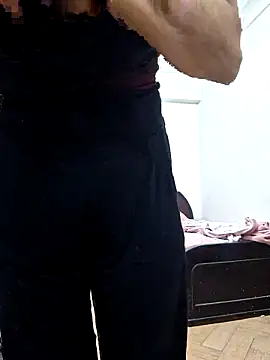 Snapshot of Rozittaa chatting on 4, 10, 2025 Rozittaa online show from 4, 10, 2025