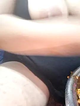 Snapshot of Rozittaa chatting on 20, 10, 2025 Rozittaa online show from 20, 10, 2025