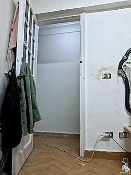 Snapshot of Rozittaa chatting on 2, 11, 2025 Rozittaa online show from 2, 11, 2025