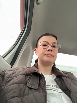 RinaCat online show from 7, 4, 2026