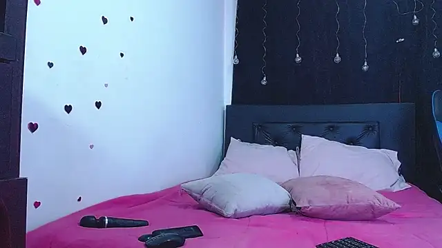 Snapshot of Georgina_Copper chatting on 21, 2, 2026 Georgina Copper online show from 21, 2, 2026