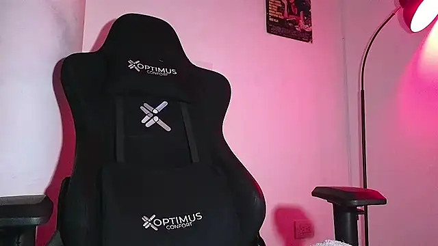 Snapshot of Luan-wood chatting on 28, 9, 2025 Luan-wood online show from 28, 9, 2025