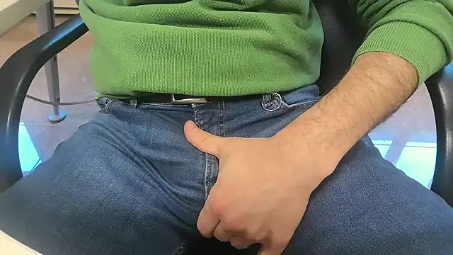 alessandroman2114 online show from 18, 3, 2026