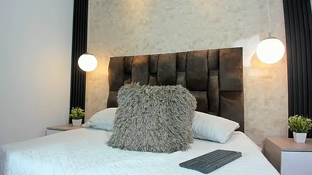 keyla  ross online show from 24, 12, 2024