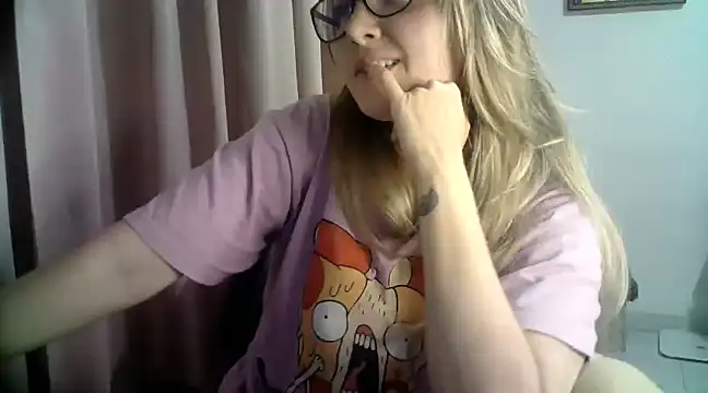 Snapshot of katy_pp chatting on 7, 1, 2025 katy pp online show from 7, 1, 2025