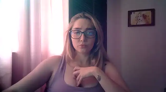 Snapshot of katy_pp chatting on 8, 1, 2025 katy pp online show from 8, 1, 2025