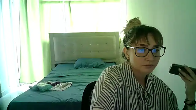 Snapshot of katy_pp chatting on 17, 10, 2025 katy pp online show from 17, 10, 2025