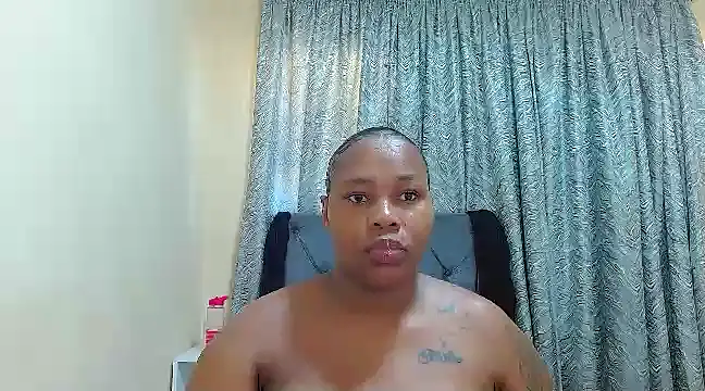 Snapshot of curvycloe1 chatting on 19, 1, 2025 curvycloe1 online show from 19, 1, 2025