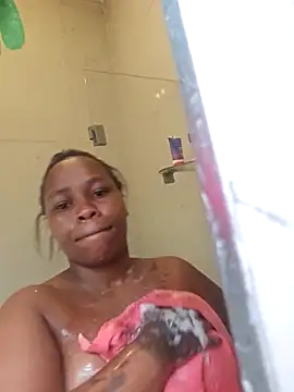 Snapshot of curvycloe1 chatting on 26, 2, 2025 curvycloe1 online show from 26, 2, 2025