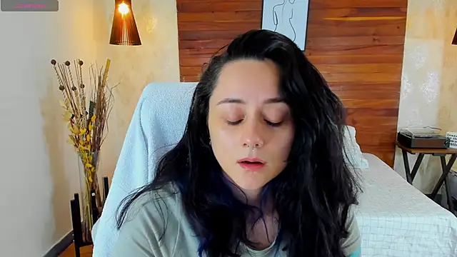 KatherineBond online show from 20, 2, 2025