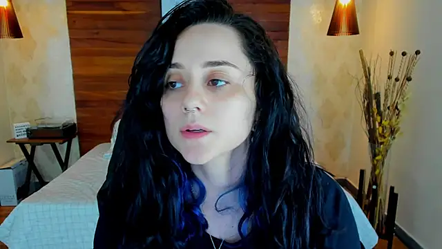 KatherineBond online show from 24, 2, 2025