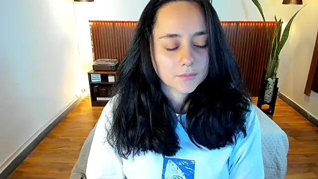 KatherineBond online show from 4, 10, 2025