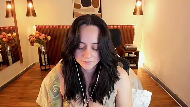 KatherineBond online show from 24, 6, 2026