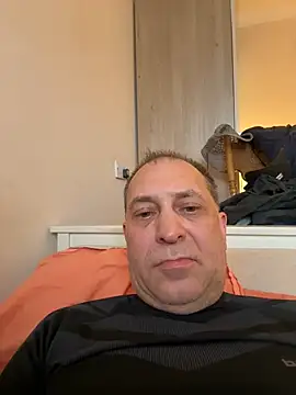 Snapshot of meateater1 chatting on 11, 1, 2026 meateater1 online show from 11, 1, 2026