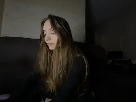 Snapshot of BarbaraFantasy chatting on 1, 3, 2025 BarbaraFantasy online show from 1, 3, 2025