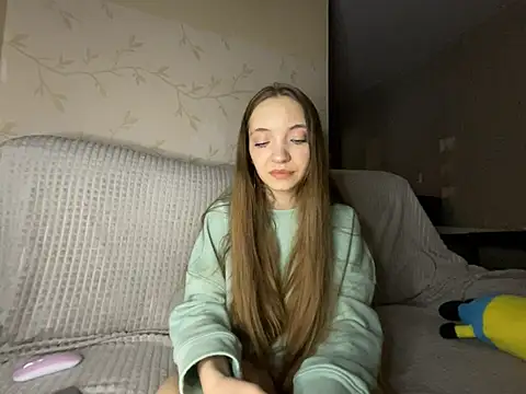Snapshot of BarbaraFantasy chatting on 5, 3, 2025 BarbaraFantasy online show from 5, 3, 2025