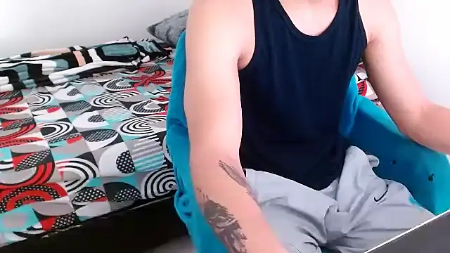 Snapshot of deividcloud36 chatting on 27, 10, 2025 deividcloud36 online show from 27, 10, 2025