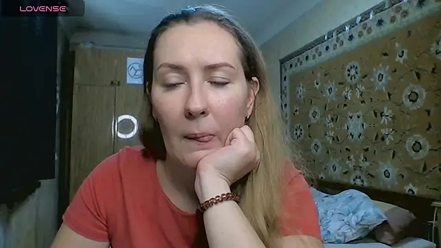 Snapshot of AnnaXLovers chatting on 11, 6, 2026 AnnaXLovers online show from 11, 6, 2026