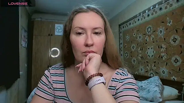 Snapshot of AnnaXLovers chatting on 12, 6, 2026 AnnaXLovers online show from 12, 6, 2026
