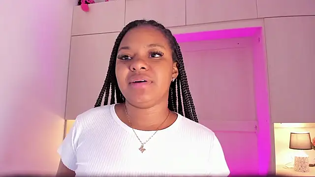 tamaraa smiith online show from 8, 3, 2025