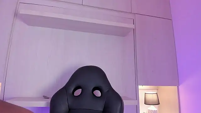 tamaraa smiith online show from 1, 10, 2025