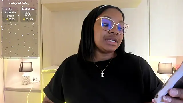 tamaraa smiith online show from 5, 11, 2025