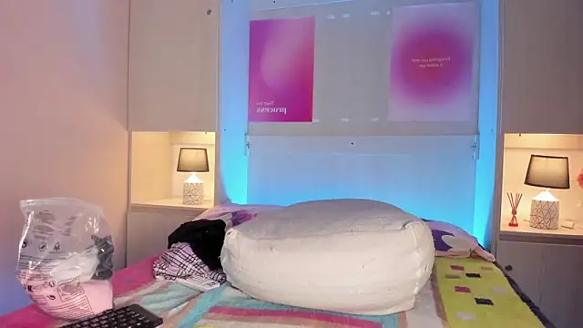 Snapshot of tamaraa_smiith chatting on 16, 5, 2026 tamaraa smiith online show from 16, 5, 2026