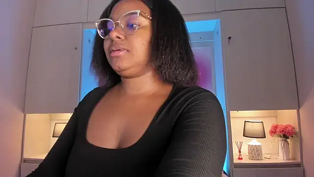 Snapshot of tamaraa_smiith chatting on 16, 5, 2026 tamaraa smiith online show from 16, 5, 2026