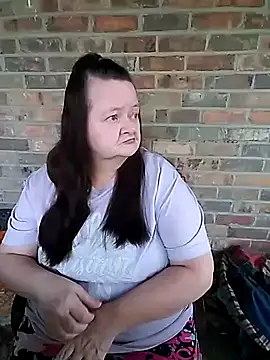 Bayou Woman68 online show from 23, 10, 2025