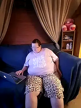 Bayou Woman68 online show from 1, 12, 2025